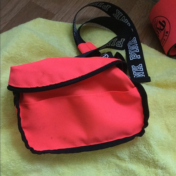 PINK VS Fanny Pack & Drink Koozie🌊😎🐚☀️ - Picture 6 of 8